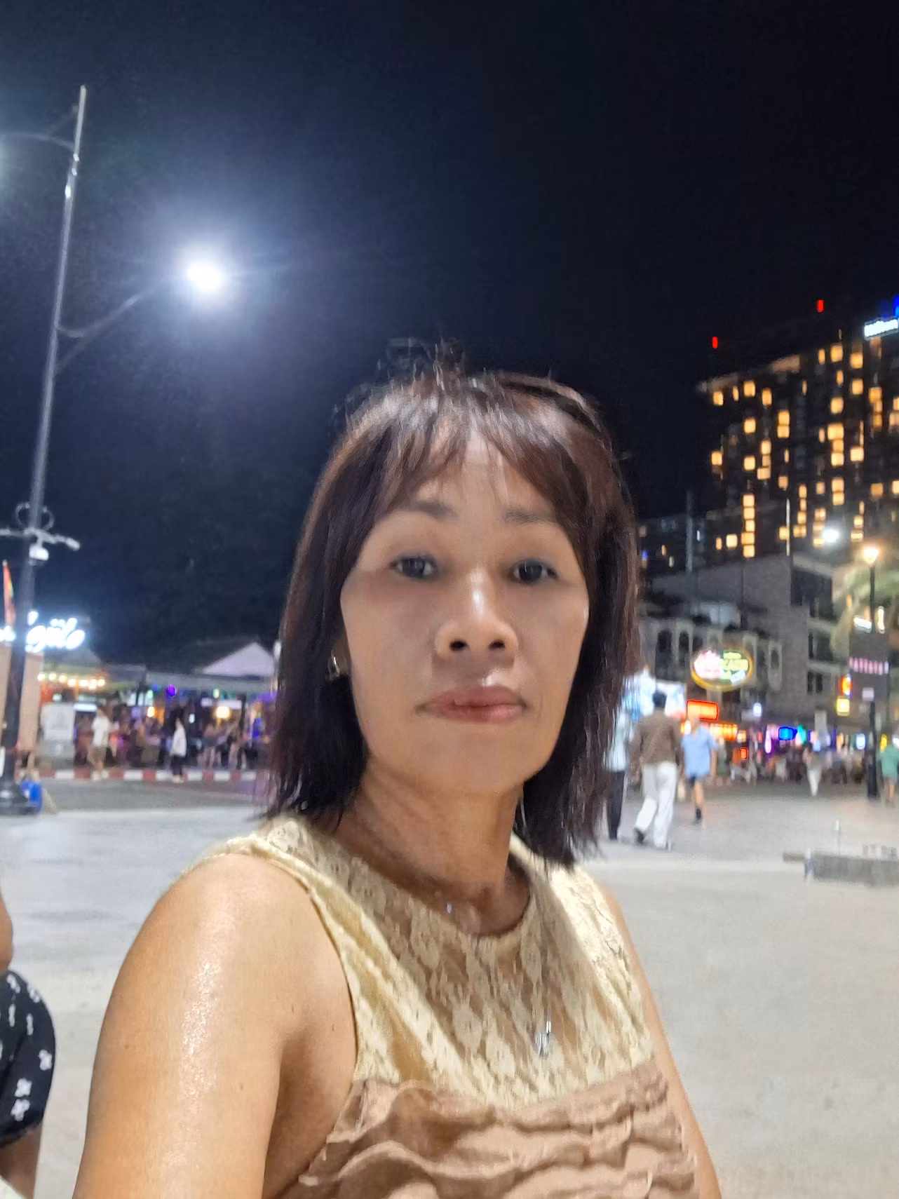ModeratednZSDuYlQ (54)