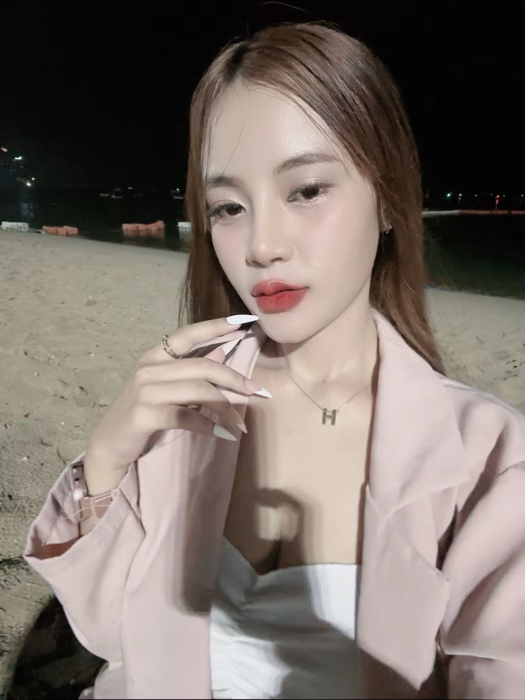 Natthapornn (21)