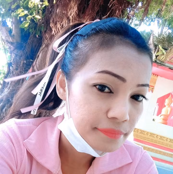 Emmy9313 (33)
