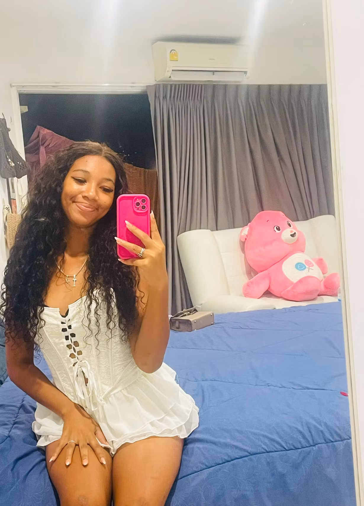 Henriella (21)