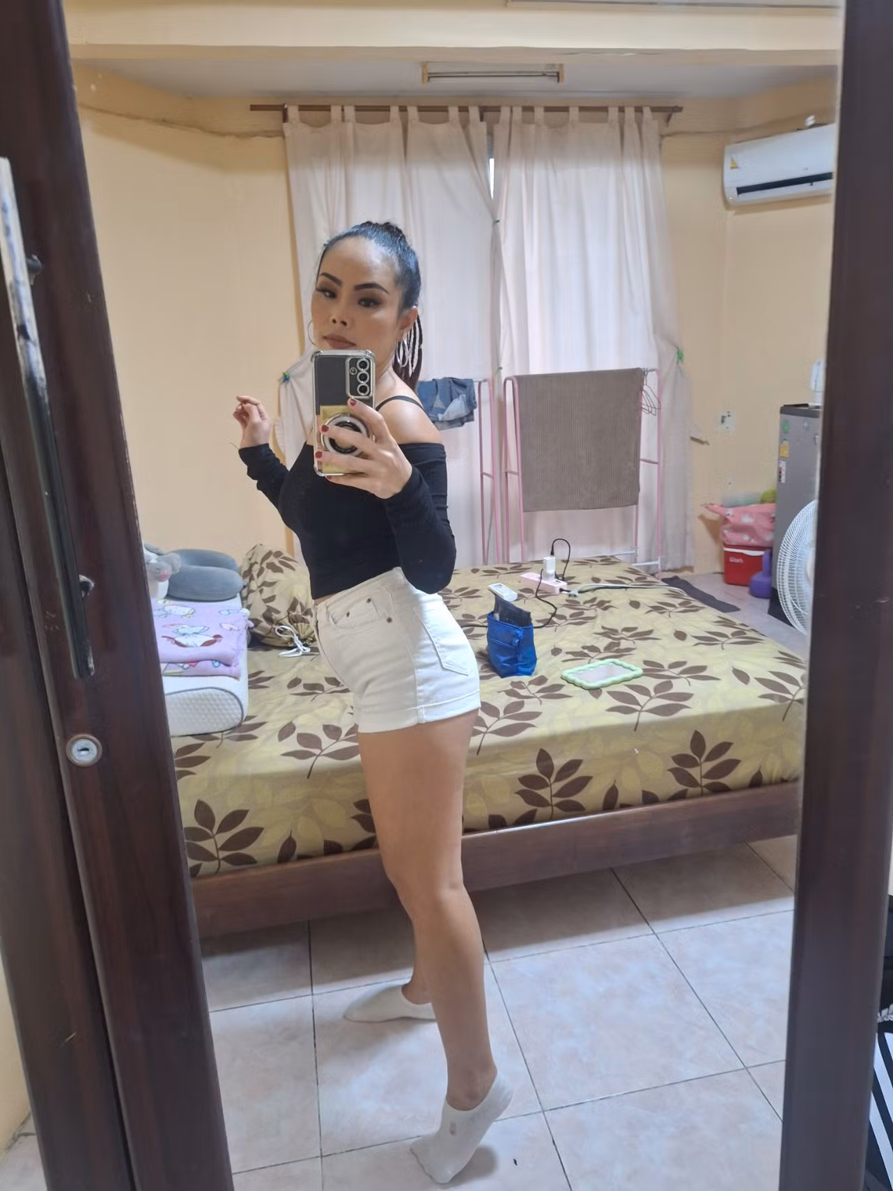 ModeratedHUePzqWh (30)