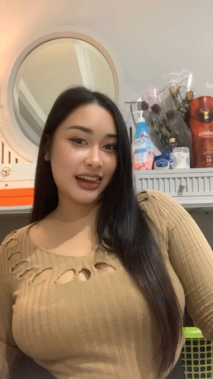 Monica814 (25)