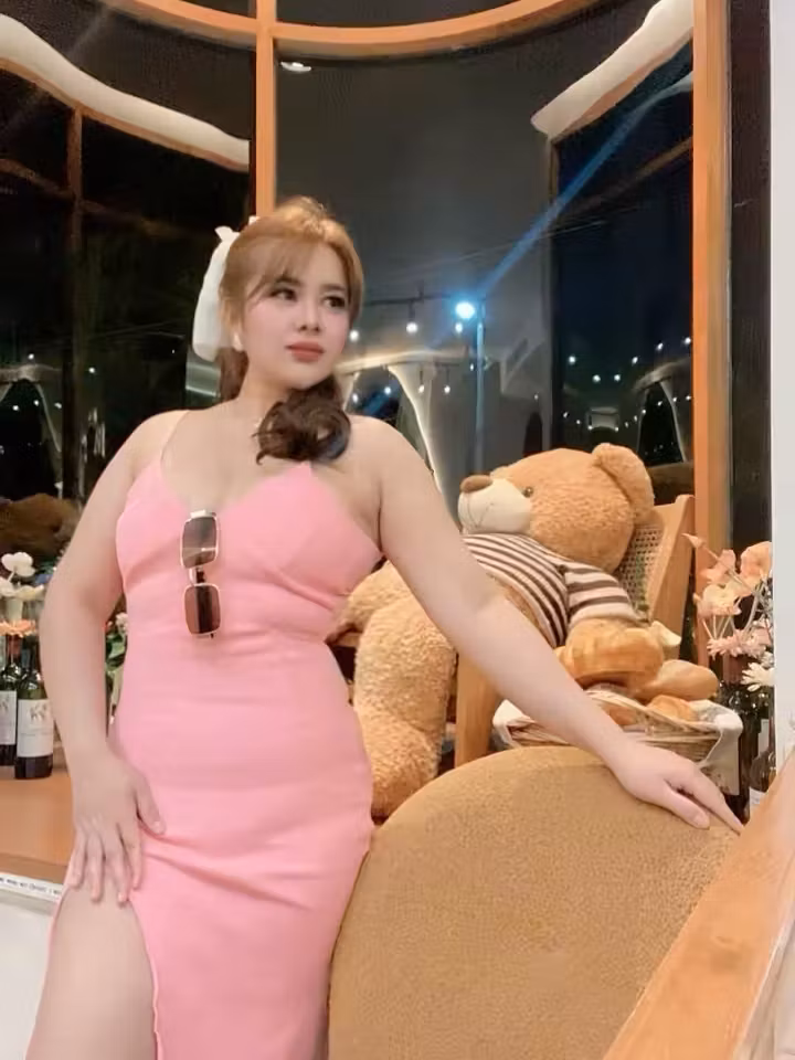 Kawinthida2531 (38)
