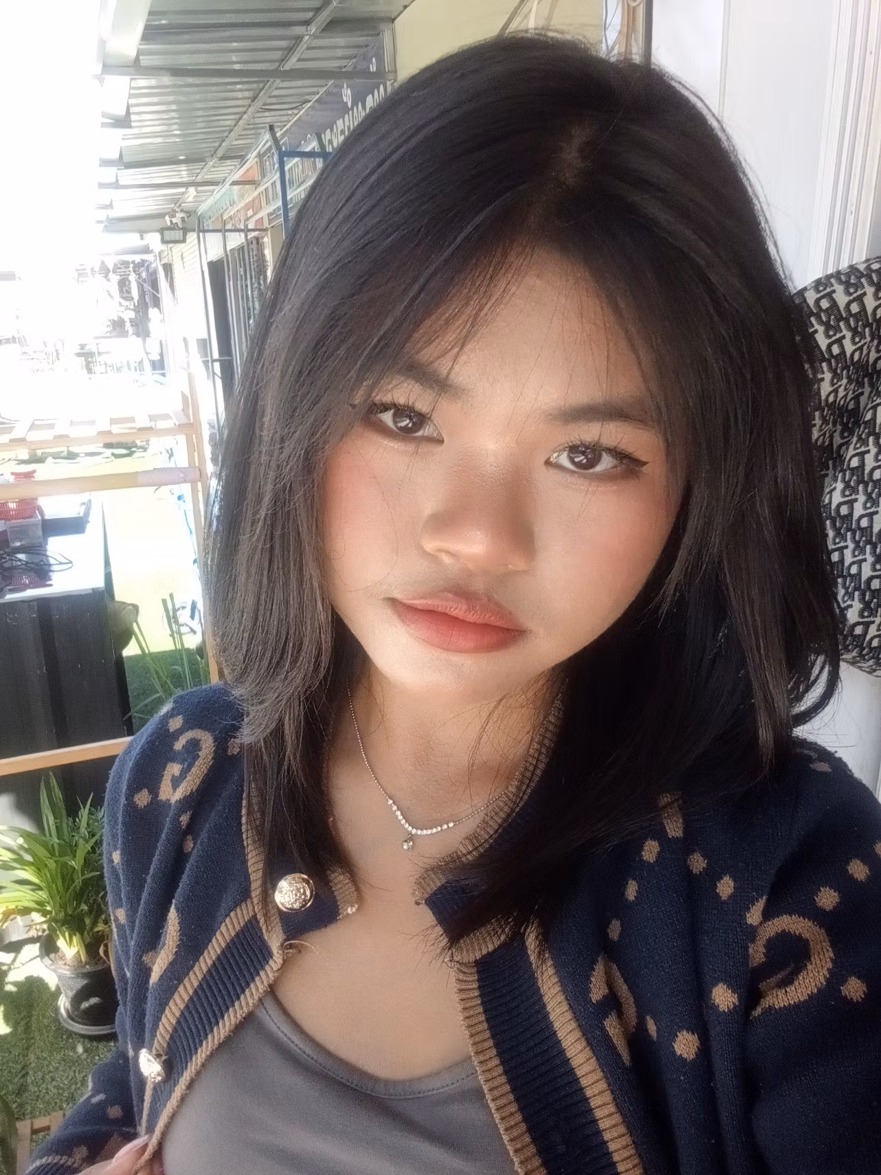 User322642dq (18)