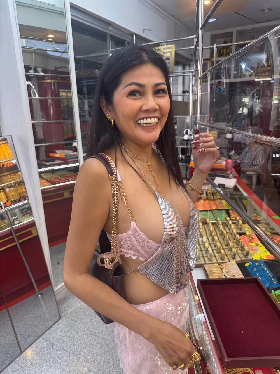 PratamnakHotwife (44)