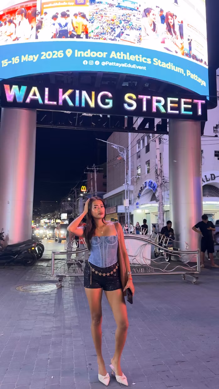 AnnieeTH (23)