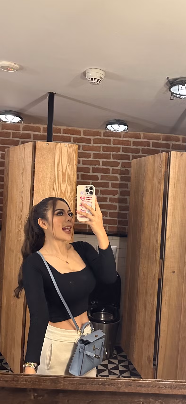 Bella03a (28)
