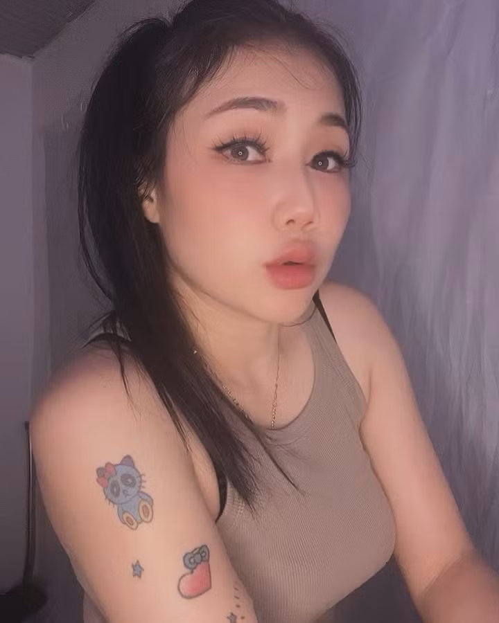 Emmy789SG (35)